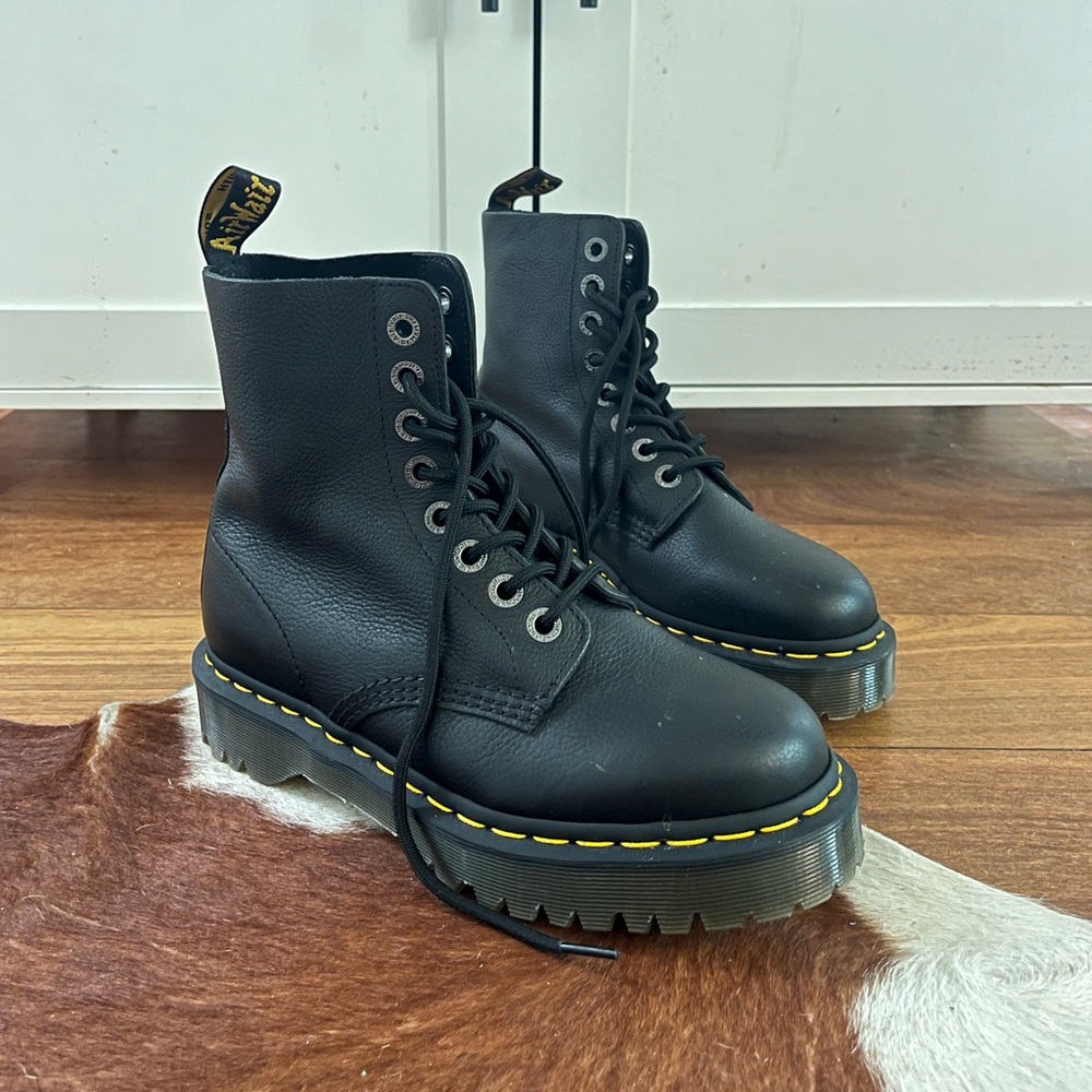 Dr Martens Original 1460 pascal black boots